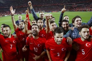 Đội tuyển Thổ Nhĩ Kỳ tham dự Euro 2016 với hy vọng tiến xa hơn bán kết