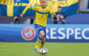 Victor Lindelof là ngôi sao triển vọng của đội tuyển Thụy Điển tại Euro 2016