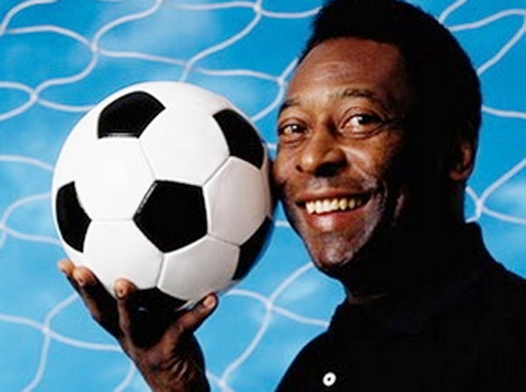 Vua bóng đá Pele sử dụng mạng xã hội