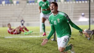 Đội tuyển Bắc Ireland hy vọng tại chân sút Kyle Lafferty tại Euro 2016